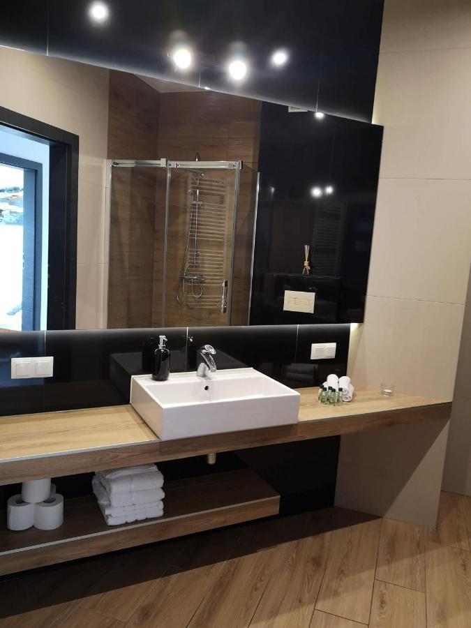 Apartament Reymonta Park Apartment พิยอตตูร์กุฟ เทรบูนัลสกี ภายนอก รูปภาพ
