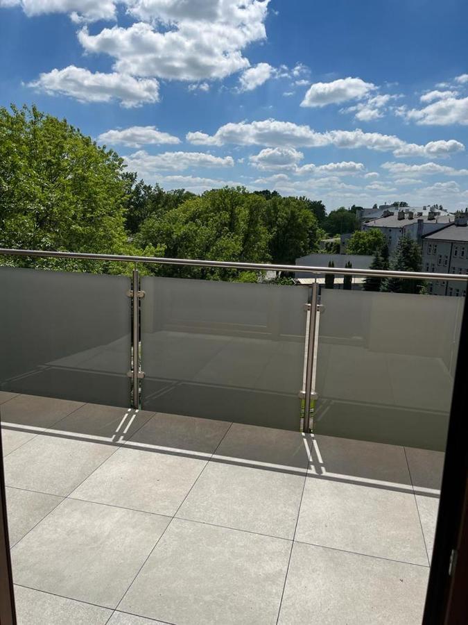 Apartament Reymonta Park Apartment พิยอตตูร์กุฟ เทรบูนัลสกี ภายนอก รูปภาพ