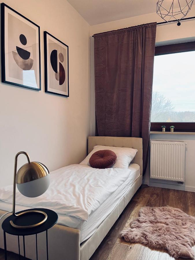 Apartament Reymonta Park Apartment พิยอตตูร์กุฟ เทรบูนัลสกี ภายนอก รูปภาพ